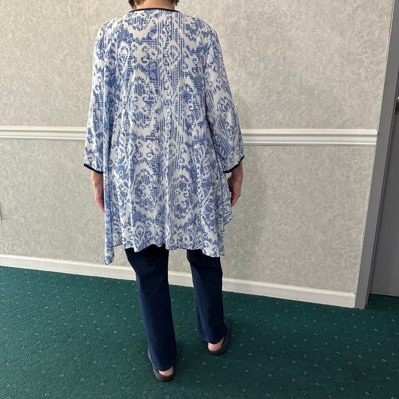 Blue Sky Tunic Top Button Down Blouse 1X Plus Blue White - Picture 5 of 9